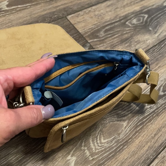 Like new tan suede crossbody - Picture 4 of 5